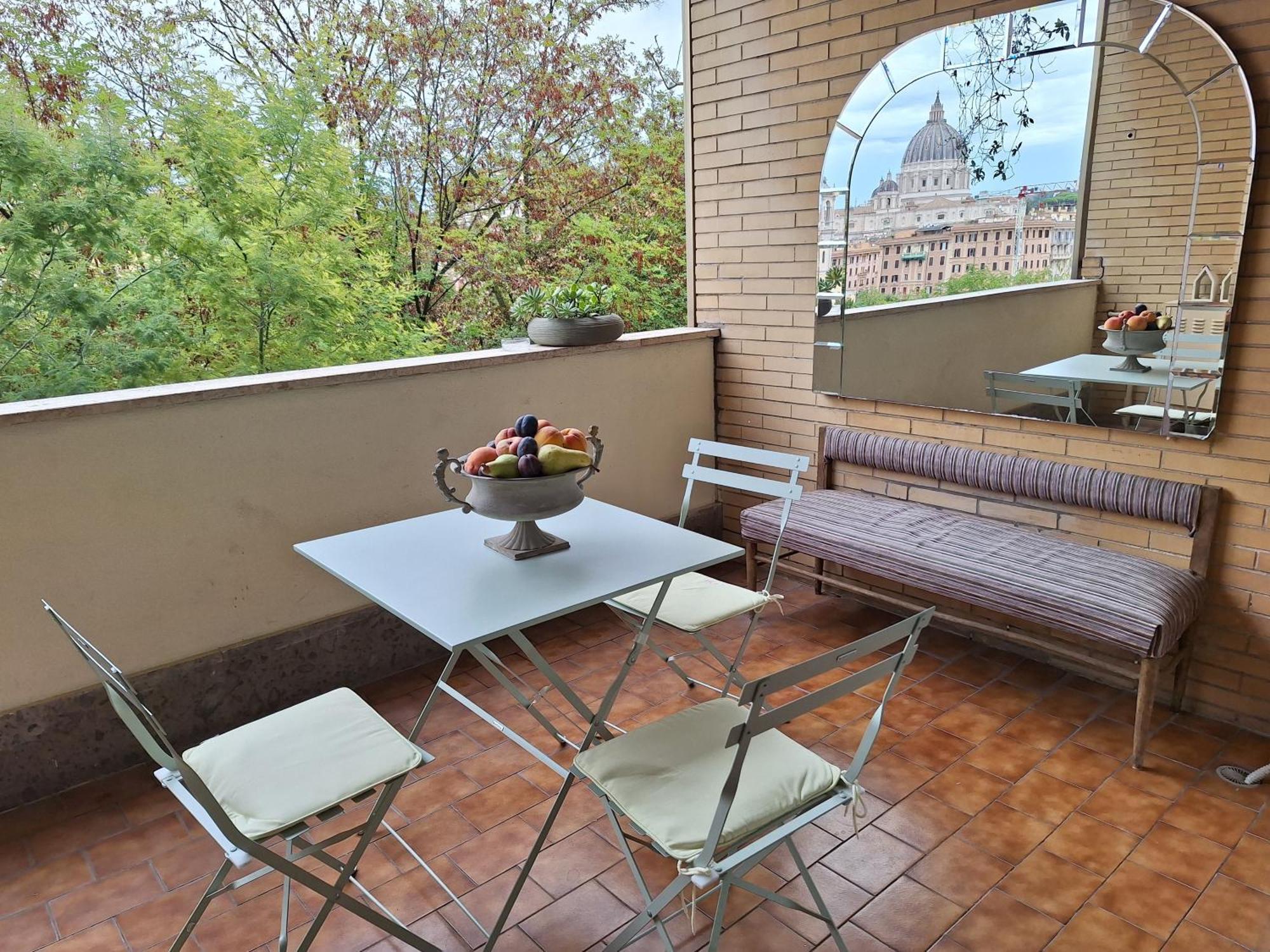 Delmirani'S Book Apartments - Vatican View Roma Exterior foto